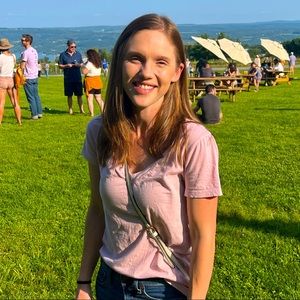 Meet your Posher, Jackie